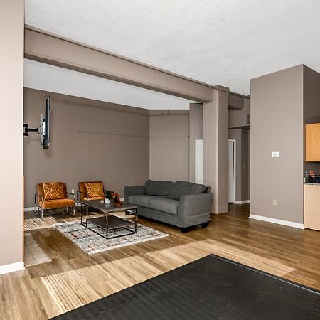 2 Bath Prkg+Gym+Sauna Perk Plaza +30 Day Cleveland Exteriör bild