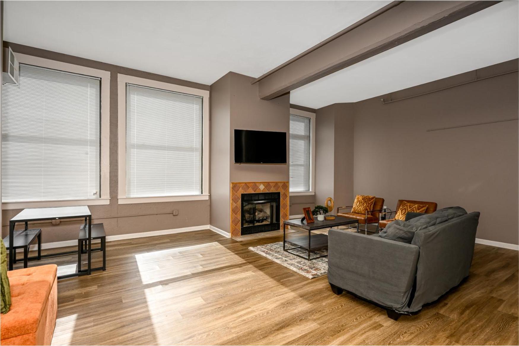 2 Bath Prkg+Gym+Sauna Perk Plaza +30 Day Cleveland Exteriör bild