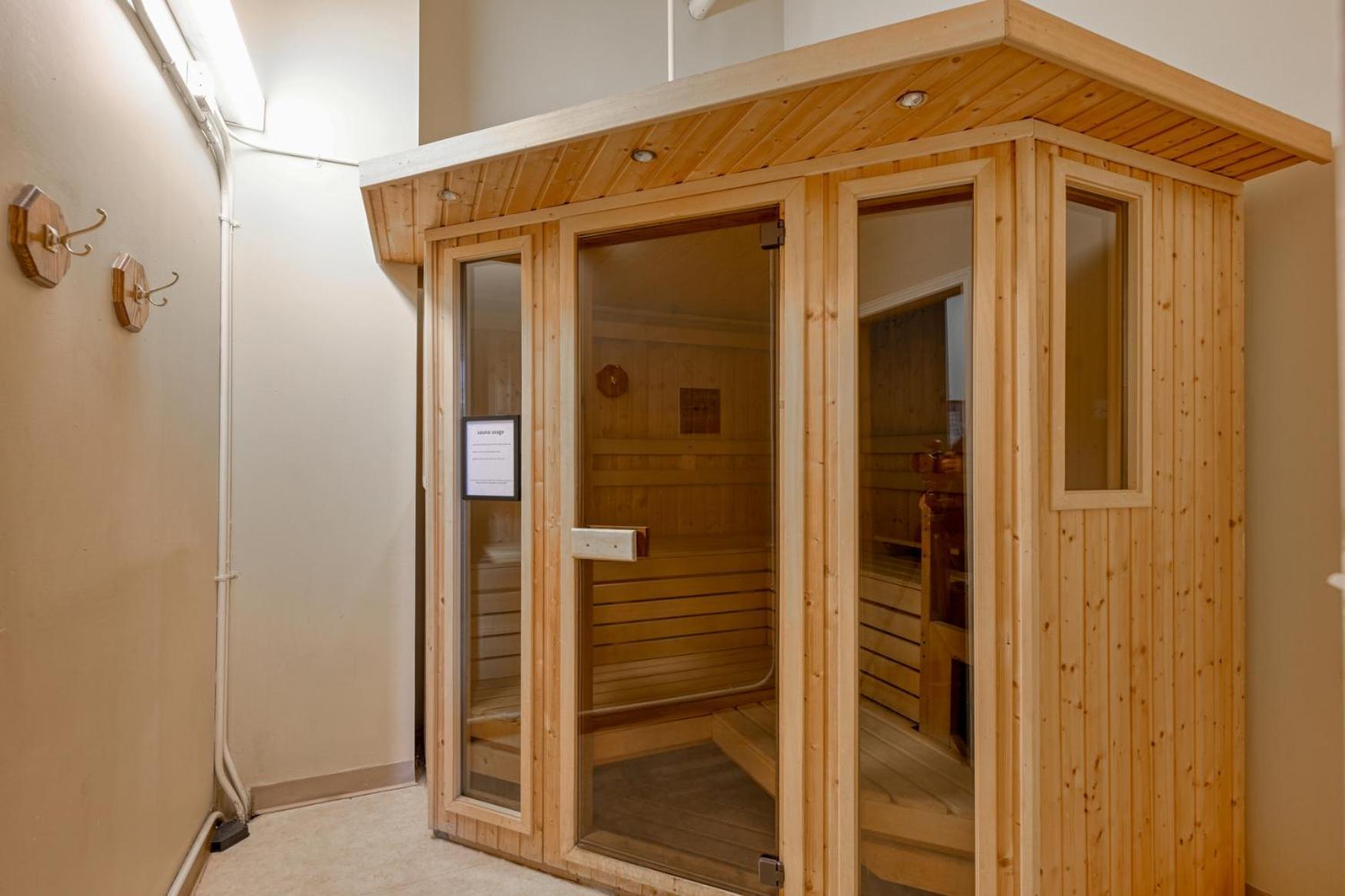 2 Bath Prkg+Gym+Sauna Perk Plaza +30 Day Cleveland Exteriör bild