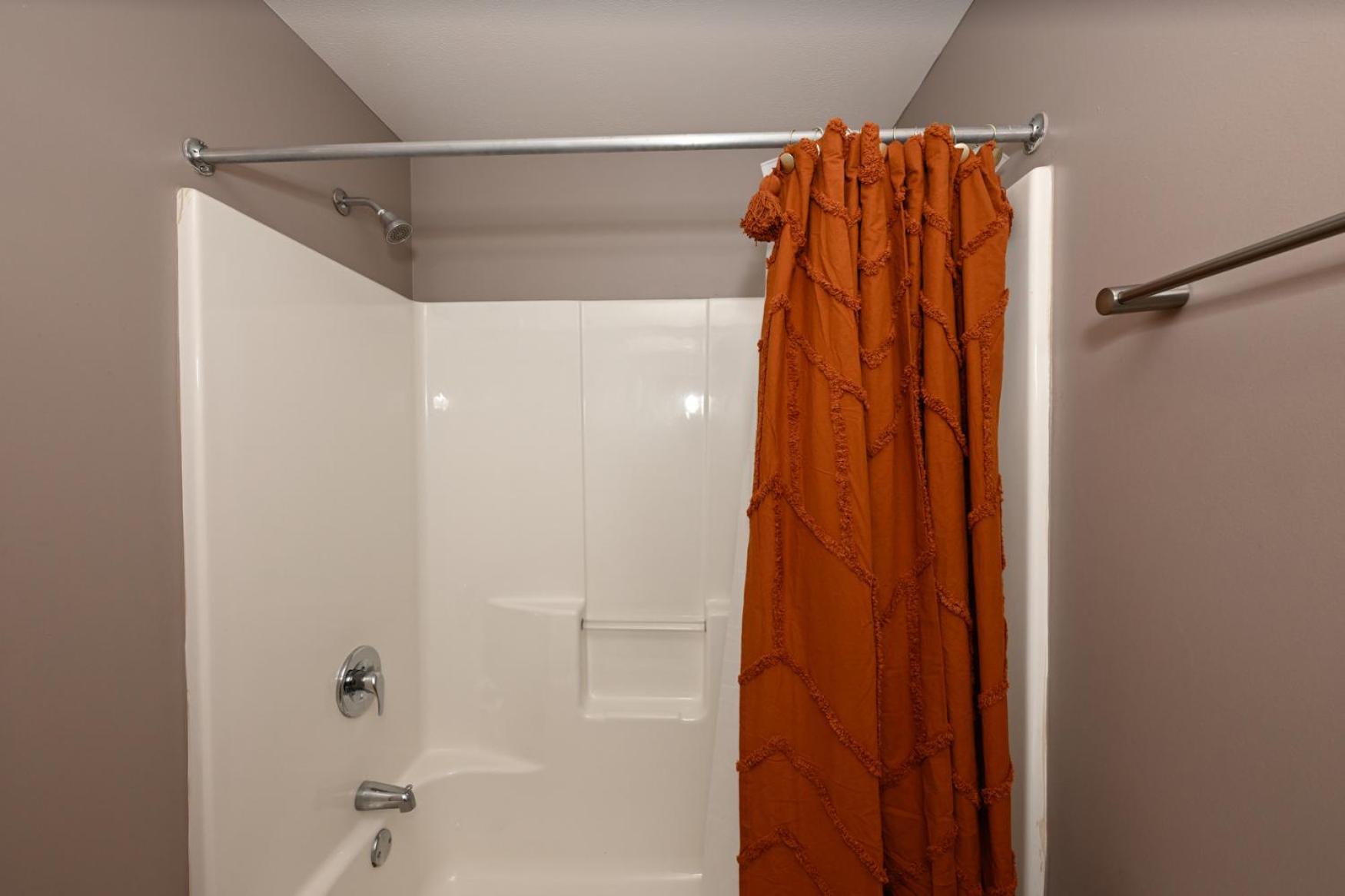 2 Bath Prkg+Gym+Sauna Perk Plaza +30 Day Cleveland Exteriör bild