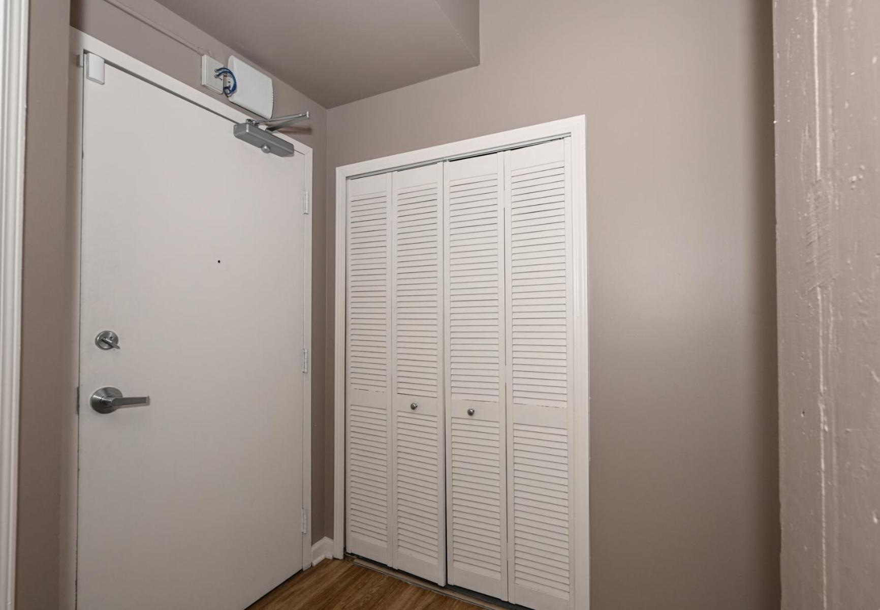 2 Bath Prkg+Gym+Sauna Perk Plaza +30 Day Cleveland Exteriör bild