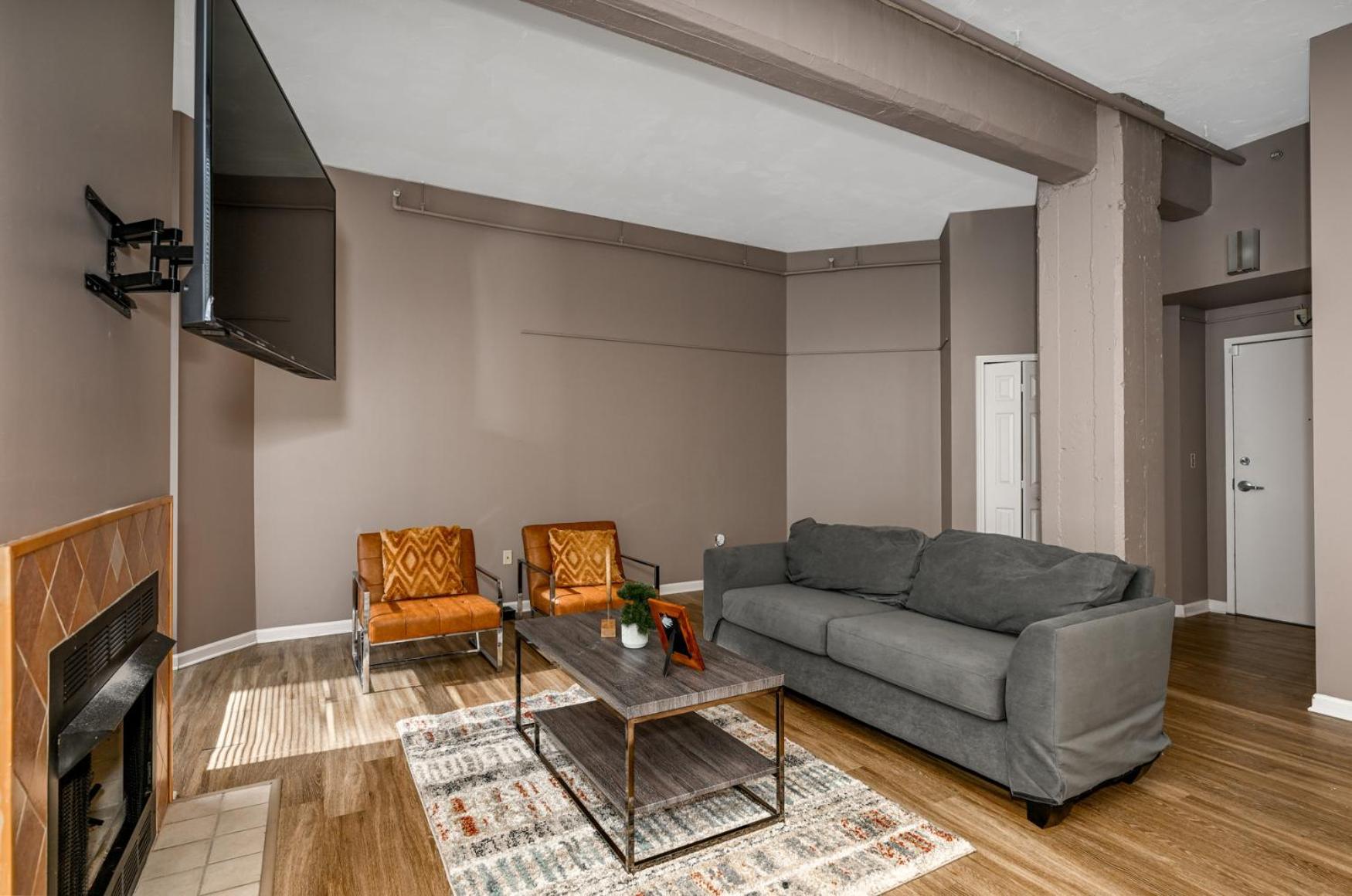 2 Bath Prkg+Gym+Sauna Perk Plaza +30 Day Cleveland Exteriör bild