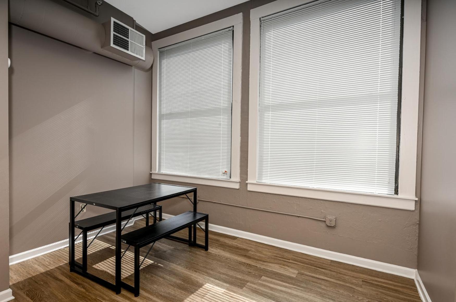 2 Bath Prkg+Gym+Sauna Perk Plaza +30 Day Cleveland Exteriör bild