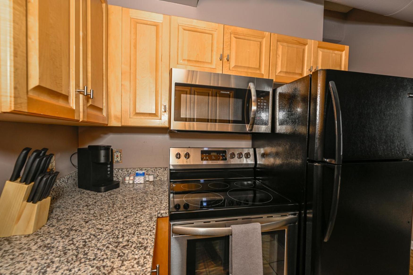 2 Bath Prkg+Gym+Sauna Perk Plaza +30 Day Cleveland Exteriör bild